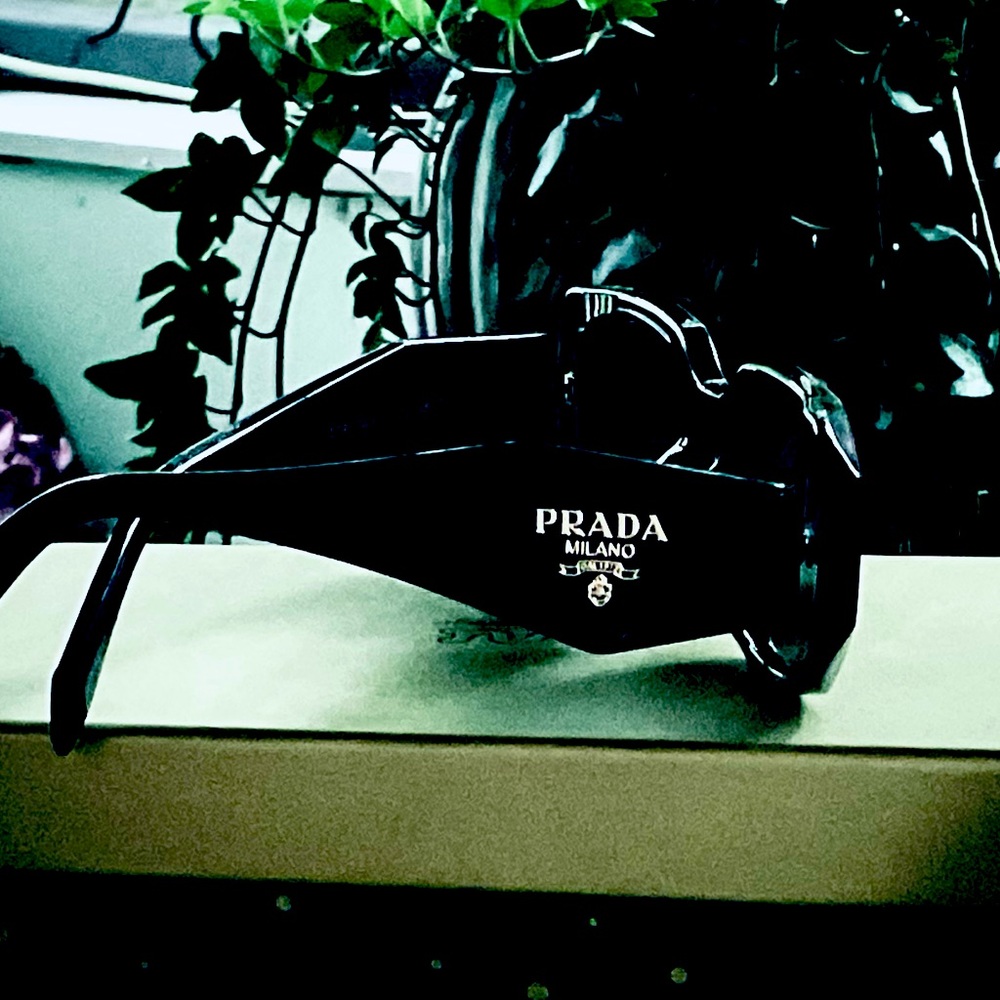 PRADA BLACK SUNGLASSES NWT